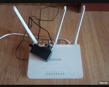 islenmis kompyuter: Tenda madem az istifadə olunub
3 anten ötürücü Tenda Modem router