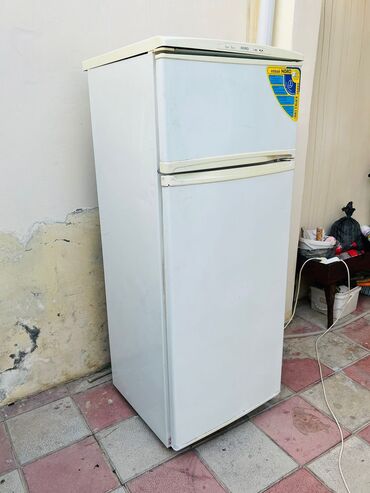 buzluq soyuducu: Б/у 2 двери Nord Холодильник Продажа, цвет - Белый, С колесиками