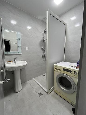 Квартиры: Qarayevdə metroya 2 dq məsafədə otağa 1 nəfər xanım axtarılır xanım — 3