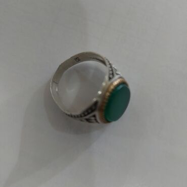 Кольца: Прадаю мужские кольцо серебро покрытие золота 925 размер 19