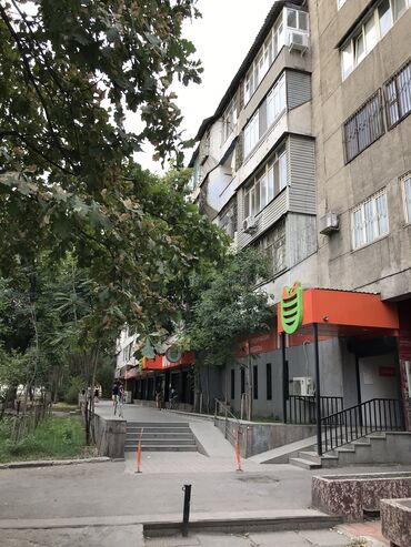 Продажа квартир - Бишкек: Индивидуалка, 2 комнаты, 48 кв. м Бронированные двери, Без мебели, Неугловая квартира