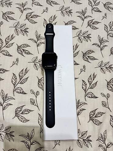Apple Watch: Apple Watch Series 8 (модель A2771), размер 45 мм, версия GPS. - — 2