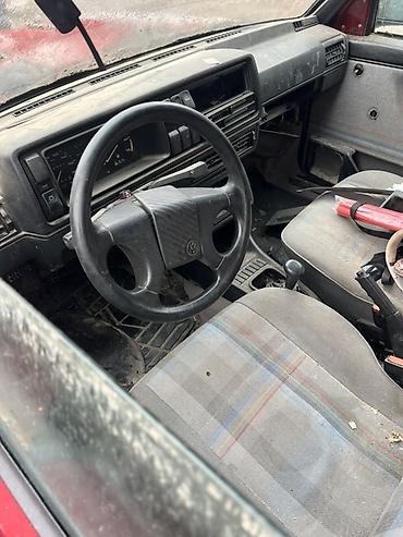 решотки: Volkswagen Jetta: 1990 г., 1.3 л, Седан — 5