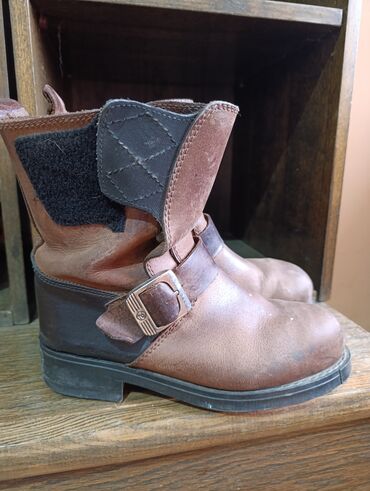 patike nike bele: Safety work boots, size - 40