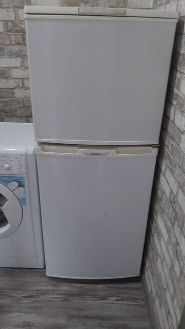 Холодильники: Холодильник Biryusa, Б/у, Двухкамерный, No frost