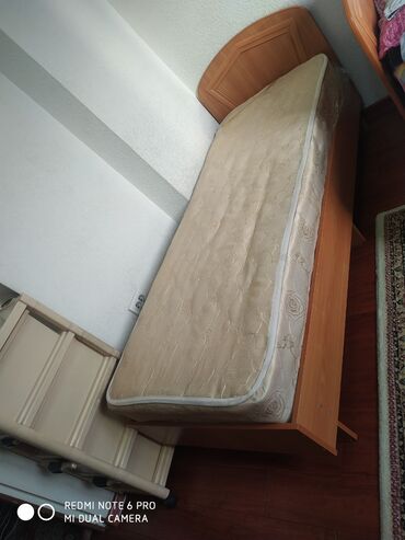 две односпальные кровати: Односпальная Кровать, Б/у