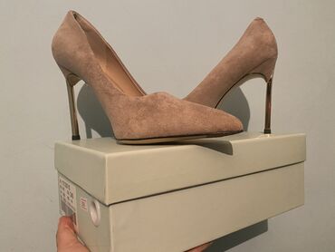 Tuflilər: Tuflilər, Ölçü: 39, rəng - Bej, Yeni