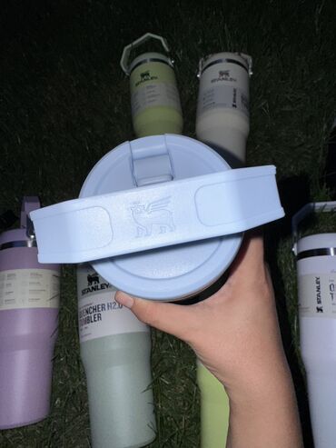 Стаканы: Термокружка Stanley😍😍😍 Объем 1,18л и 0,8л Все цвета в наличии Держит — 37