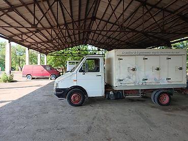 karavan maşınlar: Iveco DAELER, 1992 il, motor 2.7 l, Soyuducu, İşlənmiş — 2