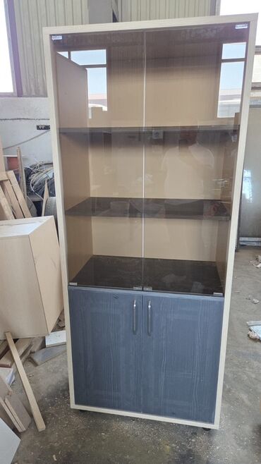 Sifarişlə ofis dəst mebeli: Mebel istehsalı və quraşdırma xidməti - Ofis masaları: İki rəngli — 86