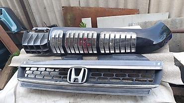 решетки 210: Решетка радиатора Honda 2004 г., Б/у, Оригинал — 8