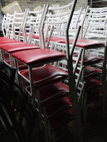 Стулья для кухни: Железные стулья срочно! Продаются железные стулья, осталось — 26