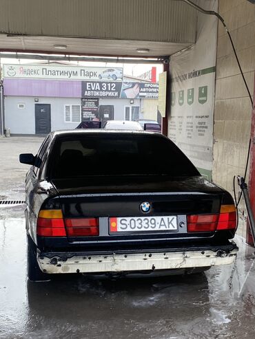 BMW: BMW 525: 1990 г., 2 л, Механика, Бензин, Седан