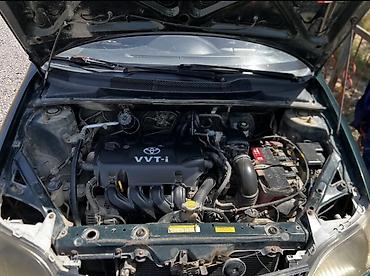 машина антена: Toyota Echo: 2001 г., Автомат, Бензин, Седан — 1
