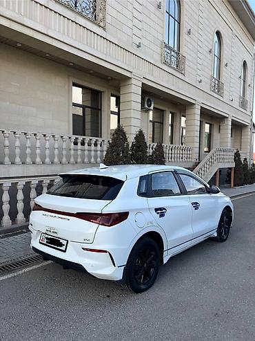 BYD: BYD E2: 2021 г., Электромобиль, Хэтчбэк — 5