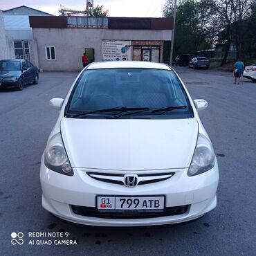 Honda: Срочно продаю! Хонда Фит Рестайлинг 2005г, об,1,3 Абалы жакшы Матор