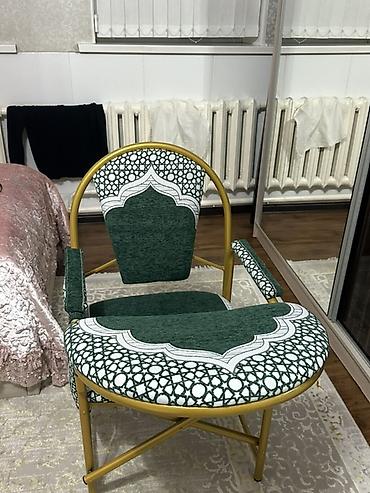 Кресло для чтения корана и чтению намаза Стул новый не царапинки нету