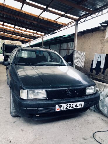 Volkswagen: Volkswagen Passat: 1993 г., 2 л, Механика, Бензин, Универсал