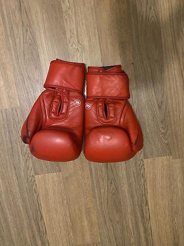 venum şort: Top ten futu ile barter - Əlcəklər: Adidas markalı, qırmızı rəng — 2