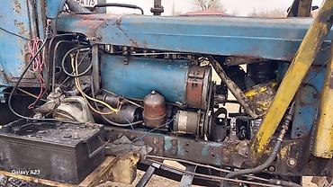 kənd təsərrufatı maşınları: Universaldı ön yükləyici və arxa ekskavator qurğulu traktor - Ön — 3