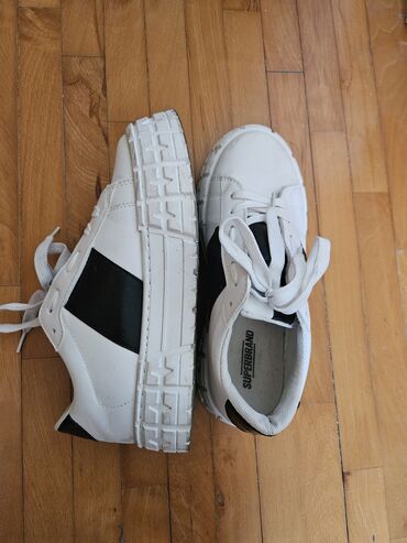 mk patike zenske: 39, color - White