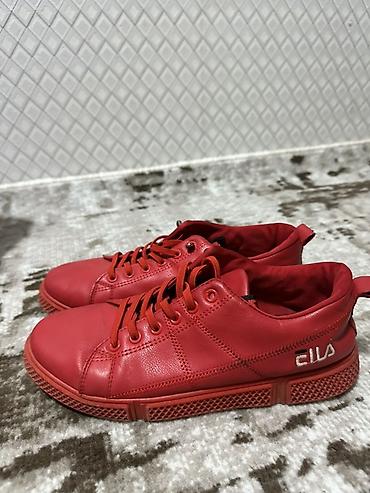 Krasofkalar və idman ayaqqabıları: Maştağadadır Çox az istifadə olunub İçində tam təzəsi də var — 13