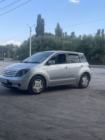 тацота ист: Toyota ist: 2002 г., 1.3 л, Автомат, Бензин, Хэтчбэк