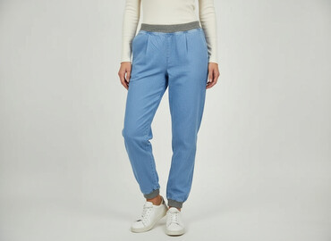 trampki na koturnie nike allegro: Sweatpants for women, size S