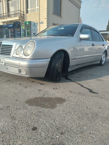 Mercedes-Benz: Mercedes-Benz E‑Class W210 sedan — Brabus üslub paketli Mühüm — 10