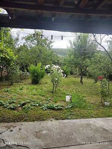 digah ev: Qusar şəhərində, Xıdır restoranı ilə üzbəüz yerləşən iki mərtəbəli ev — 3