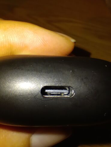 Slušalice: Original. Ne kopija. Kupljene u nemackoj,prva a klasa kvaliteta — 6