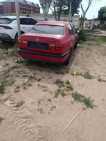 авариялык: Volkswagen Vento: 1994 г., 1.8 л, Кол менен иштөөчү, Бензин, Седан — 2