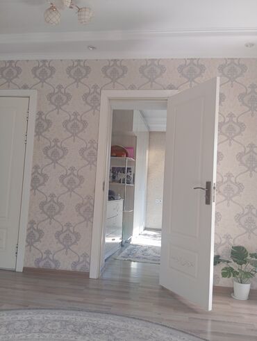 таштар ата дом: 3 комнаты, Собственник, С подселением, С мебелью частично