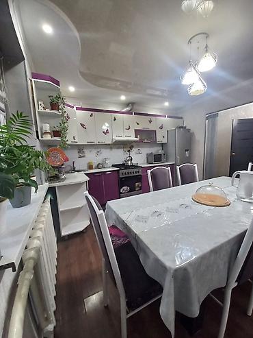 Продажа коттеджей и домов: ID008 🔈Срочно продаётся 4х-комнатный дом в районе ж/м Умут. 🖋️участок — 28