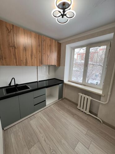 Продажа квартир: 2 комнаты, 42 м², Индивидуалка, 2 этаж, Евроремонт