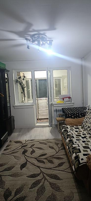 Продажа квартир: 3 комнаты, 57 м², 1 этаж — 17