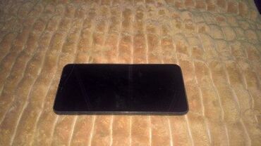 Mobilni telefoni: 1. Zte Blade A530 dual sim free napuko touch 2. Htc mobilni telefon — 1