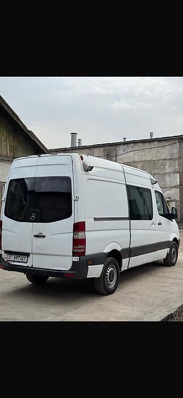 howo t5g: Mercedes-Benz Sprinter (длинная база, высокий крыша) — белый фургон — 4