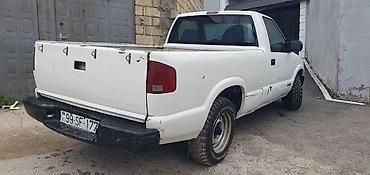 Chevrolet: Chevrolet S-10 pikap - Korpus: 2 qapılı, tək kabin - Rəng: ağ - — 3