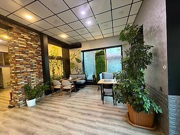 Коммерческая недвижимость: İcarəyə verilir obyekt 200 m², 8 Noyabr m. Daha 7 şəklə bax Agentlik — 3