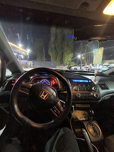 шаравой сивик: Honda Civic: 2006 г., Автомат, Бензин, Седан — 4