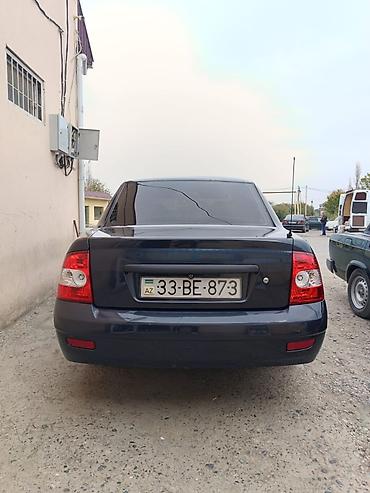 1 64: VAZ (LADA) Priora: 1.6 l | 2008 il 330000 km Sedan — 4