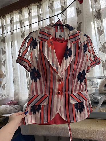 plas cadir: Qadın geyim dəstləri 1) Qara paltar + ağ qısa jaket - Paltar: qara — 3