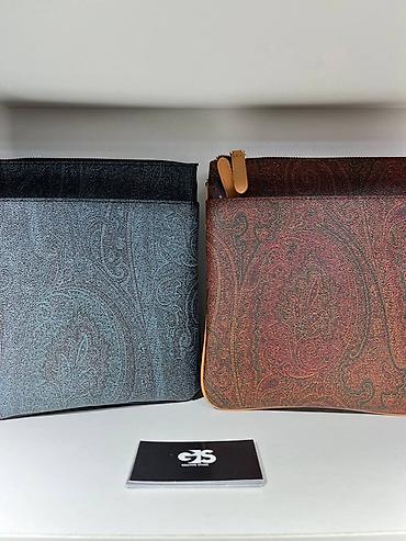 барсетка etro: Сумка ETRO через плечо с фирменным пейсли-принтом. - Формат — 6