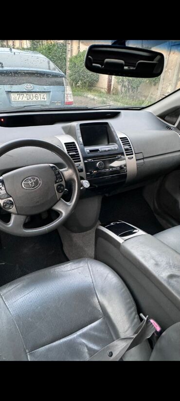 oka maşın: Toyota Prius: 1.5 l | 2008 il Hetçbek