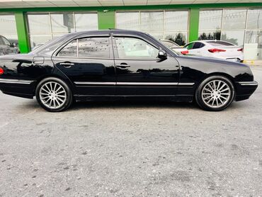 запчасти гольф 2: Mercedes-Benz 240: 2.4 l | 2001 il Sedan