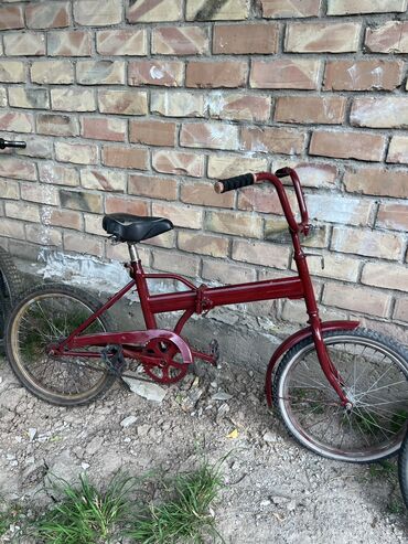 велосипед с амортизатором: Продаю велосипед 
Советский Кама 
Цена:2000