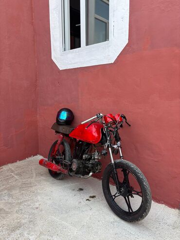 reduktor suretler qutusu: Özəlləşdirilmiş mini motosiklet - Rəng: qırmızı-qara - Çərçivə