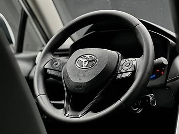 voxy noah: Toyota RAV4: 2019 г., 2.5 л, Вариатор, Гибрид, Кроссовер — 7