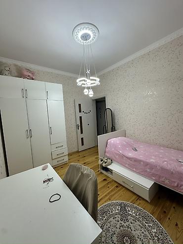 iceri seher: 4 otaqlı, 94 kv. m, Orta təmir — 4
